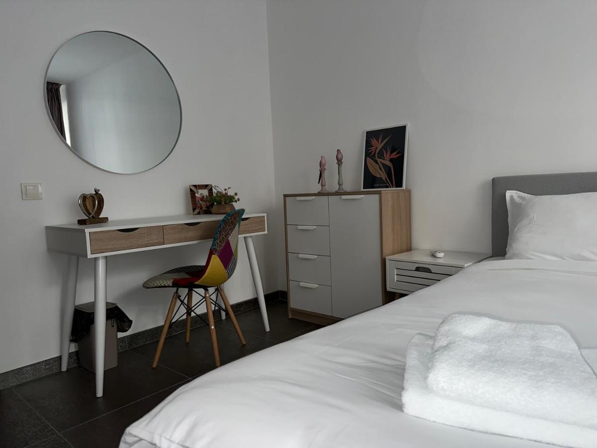 Xox Comfort Obregia Bucharest Exterior photo